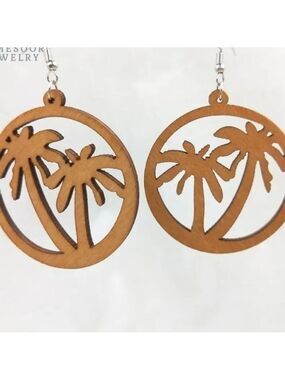 Wooden  Music Note or Palm